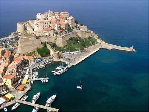 vue aérienne de Calvi